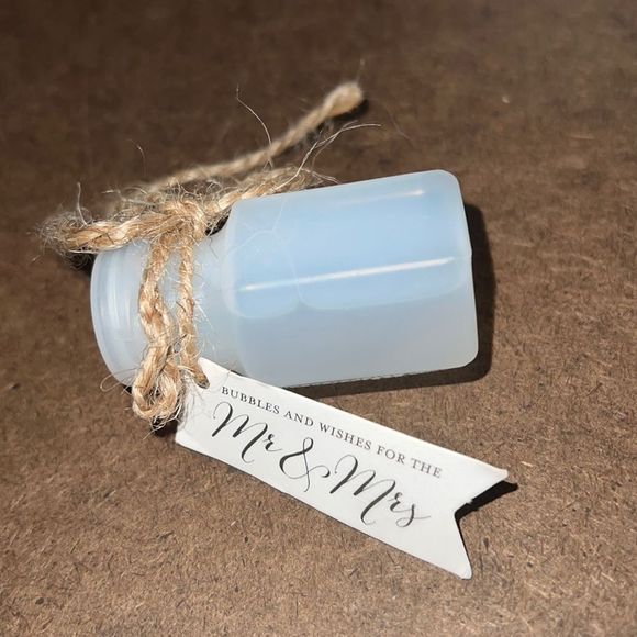 Mr & Mrs Bubbles 50 Count - Picture 1 of 3